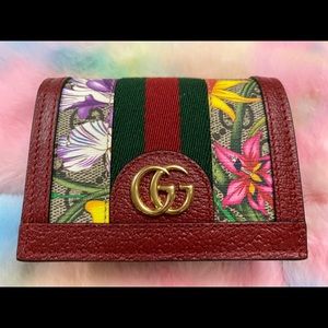 ✅Sold✅$ 3️⃣7️⃣0️⃣ AUTHENTIC Gucci Ophidia Gg Flora Card Case Wallet